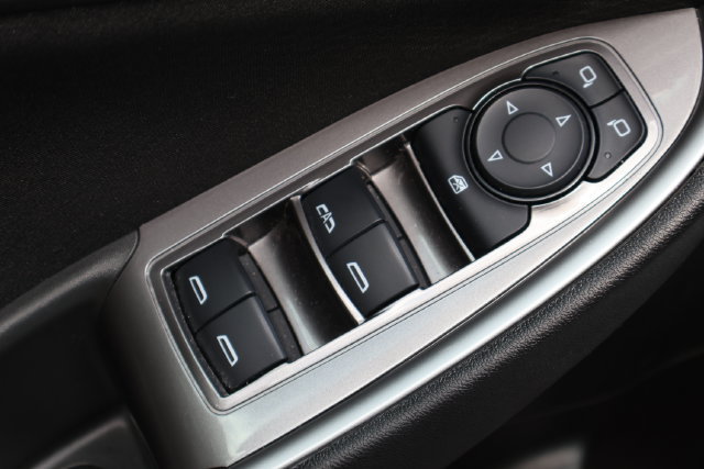 Used 2025 Chevrolet Malibu LT FWD image 19