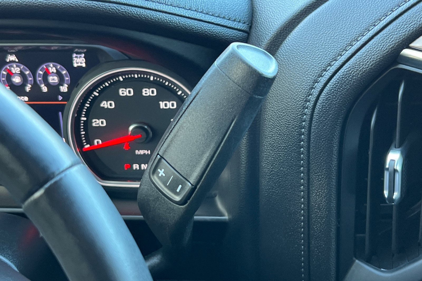 Used 2020 Chevrolet Silverado 1500 High Country w/ Technology Package image 22