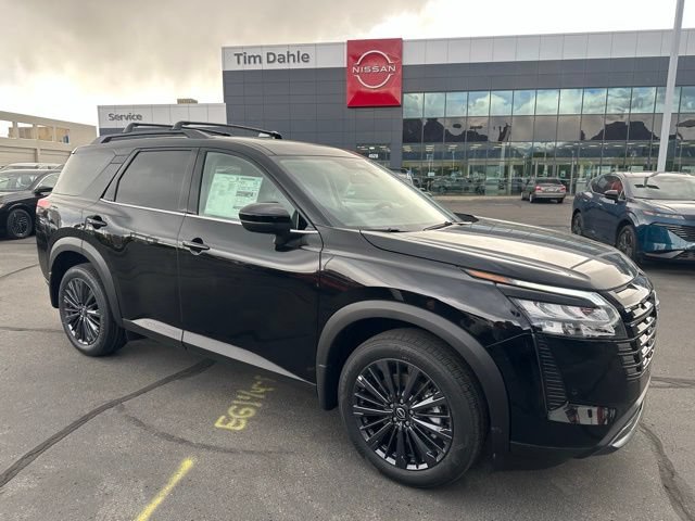 New 2026 Nissan Pathfinder SL w/ SL Premium Package