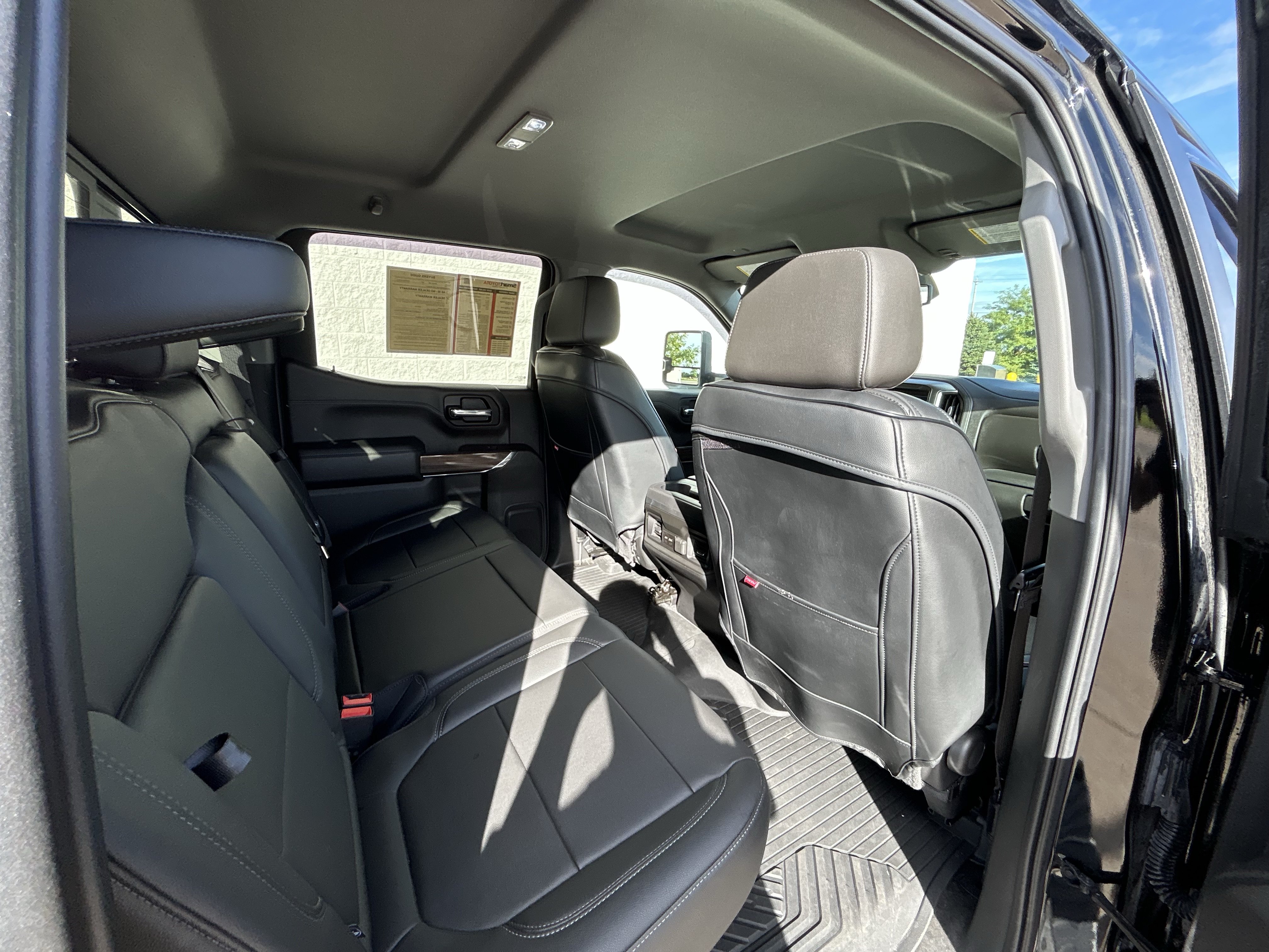 Used 2020 Chevrolet Silverado 1500 LT Trail Boss w/ Midnight Edition AWD/4WD image 11