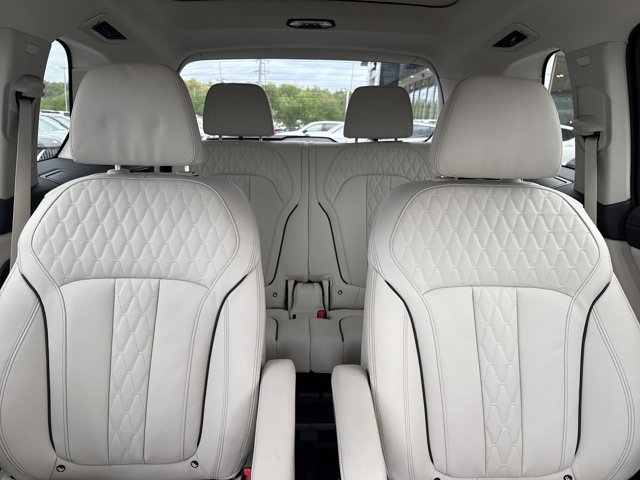 Used 2026 BMW X7 xDrive40i AWD/4WD image 21