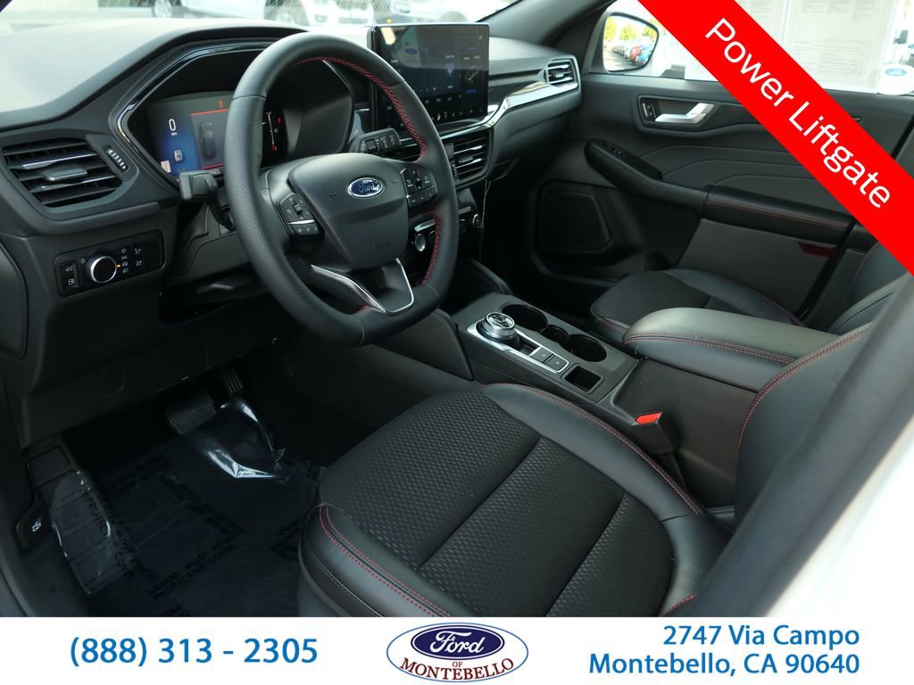 Used 2025 Ford Escape ST-Line w/ Equipment Group 301A image 12
