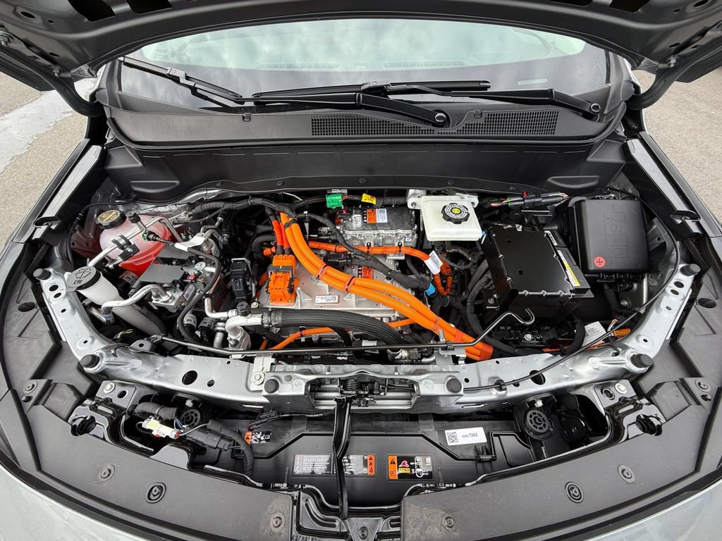 New 2027 Chevrolet Bolt RS w/ Technology Package FWD image 29