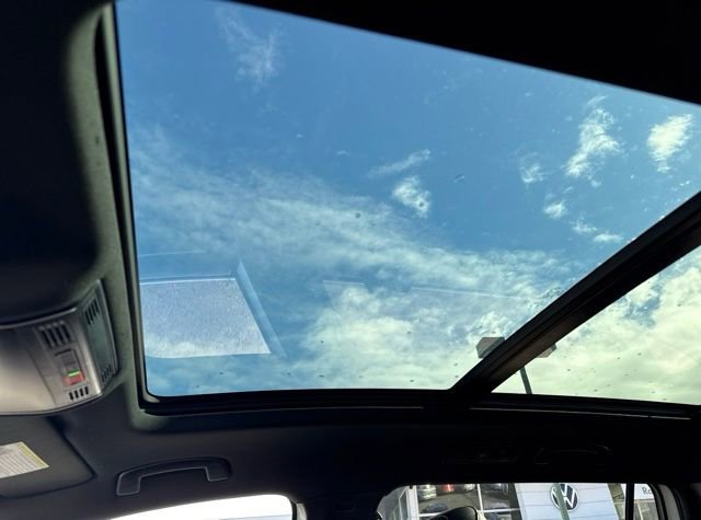 Used 2020 Volkswagen Tiguan SEL Premium R-Line image 62