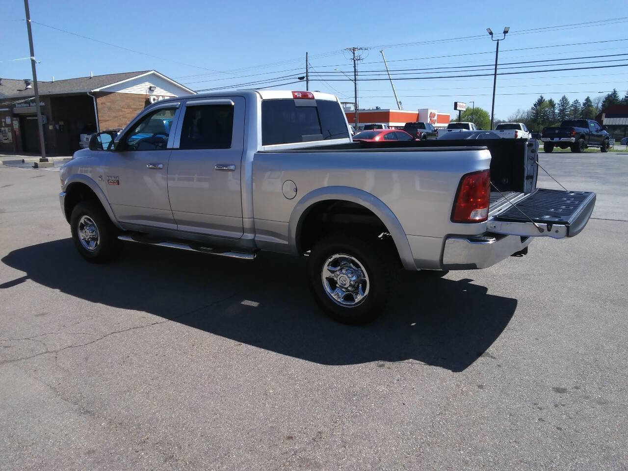 Used 2011 RAM 2500 SLT image 11