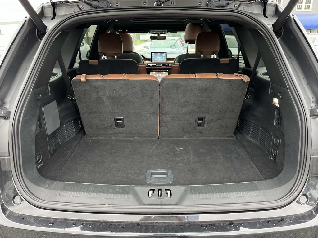 Used 2024 Lincoln Aviator Reserve w/ Equipment Group 201A AWD/4WD image 22