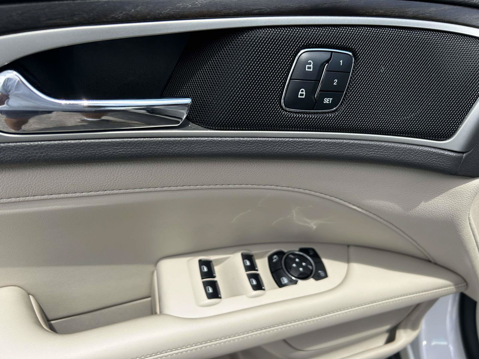 Used 2018 Lincoln MKZ Select w/ Select Plus Package FWD image 19