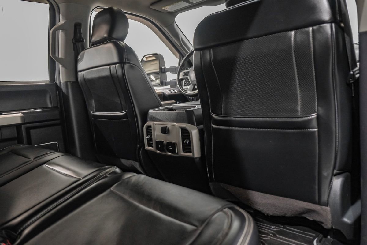 Used 2019 Ford F250 Lariat w/ Lariat Ultimate Package AWD/4WD image 36