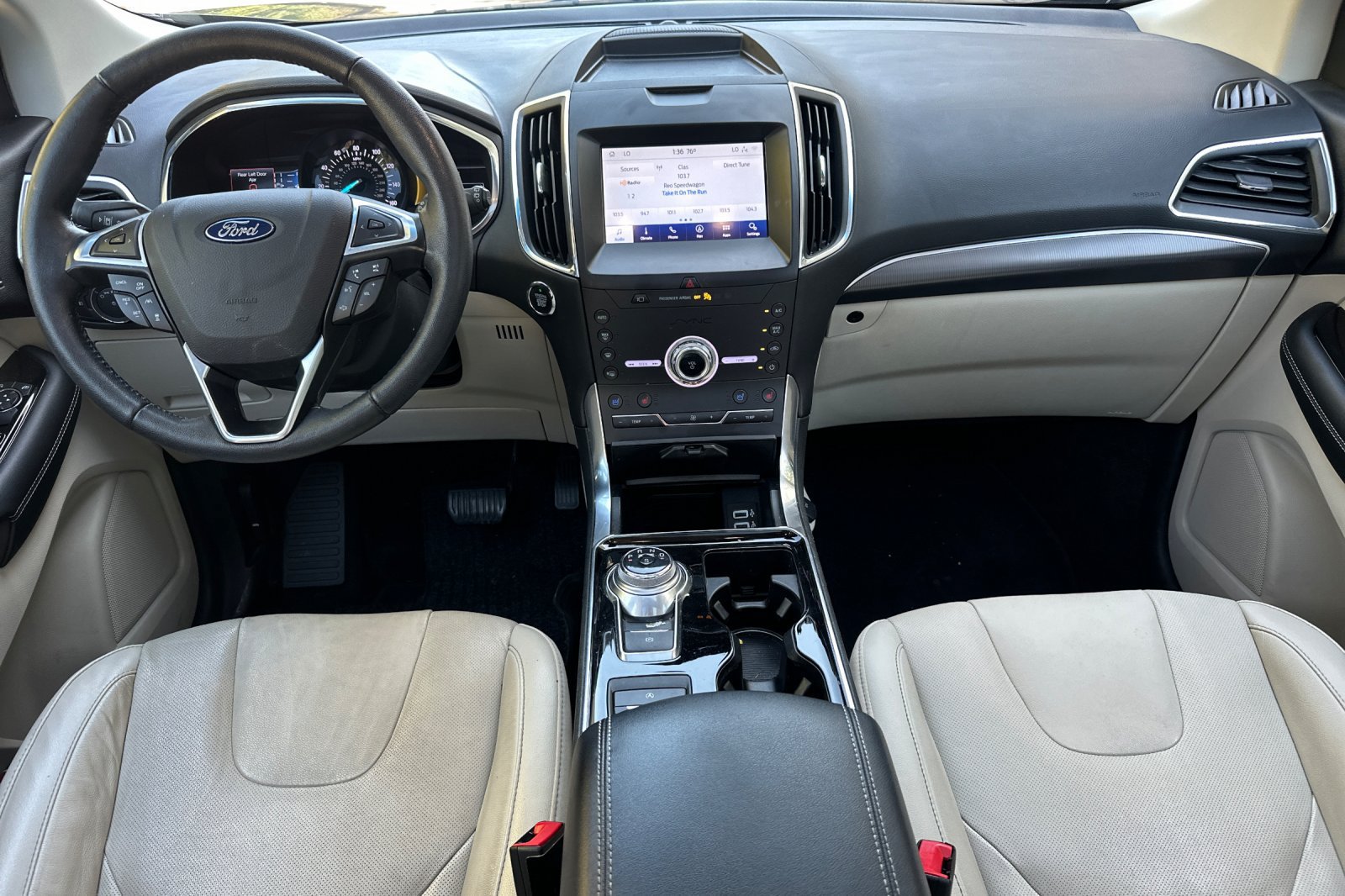 Used 2020 Ford Edge Titanium w/ Equipment Group 301A FWD image 15