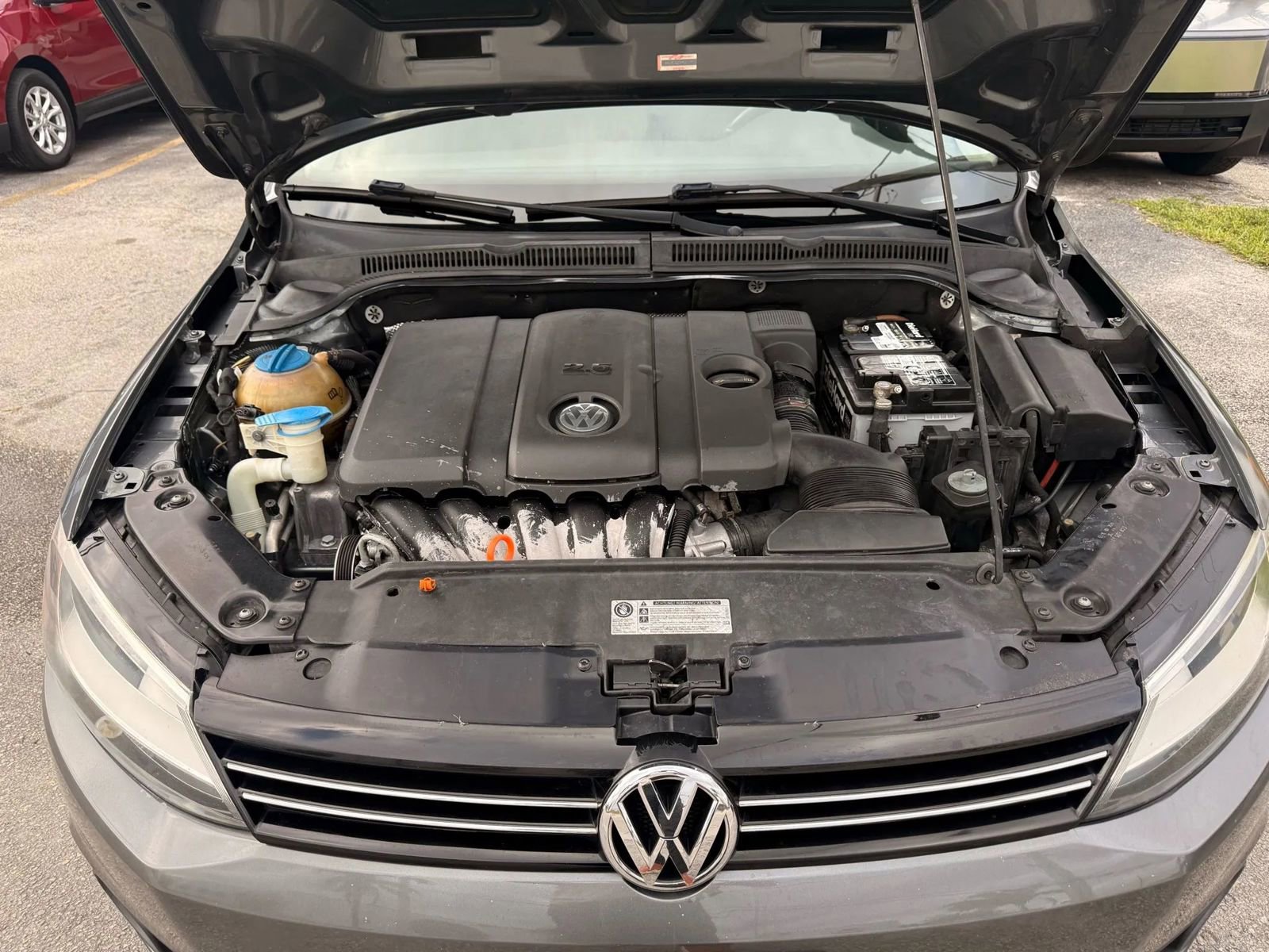 Used 2011 Volkswagen Jetta SEL image 8