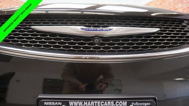 Used 2019 Chrysler Pacifica Touring-L w/ Advanced Safetytec Group image 70