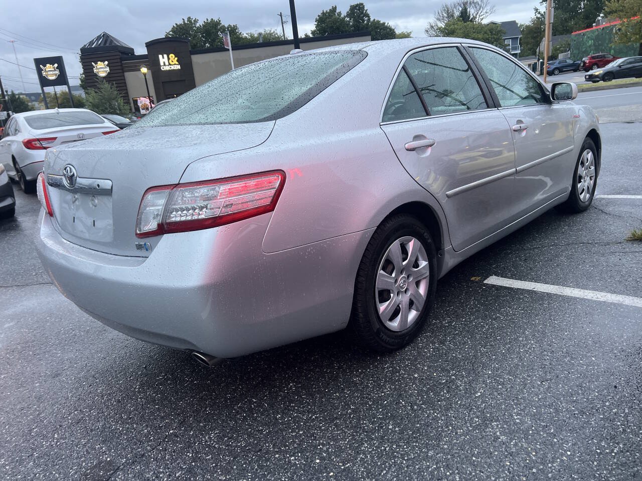 Used 2011 Toyota Camry Hybrid FWD image 4