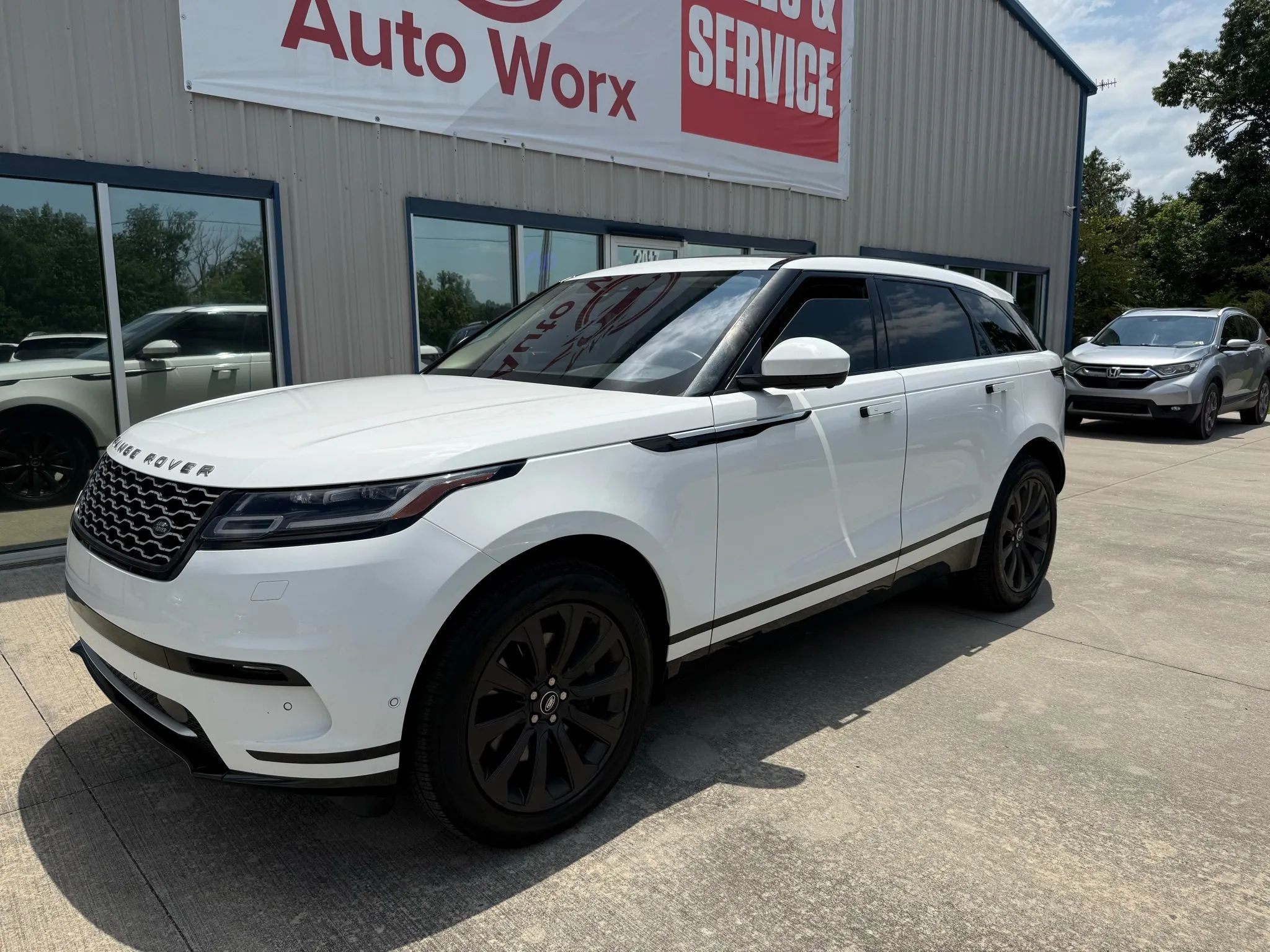 Used 2020 Land Rover Range Rover Velar S image 23