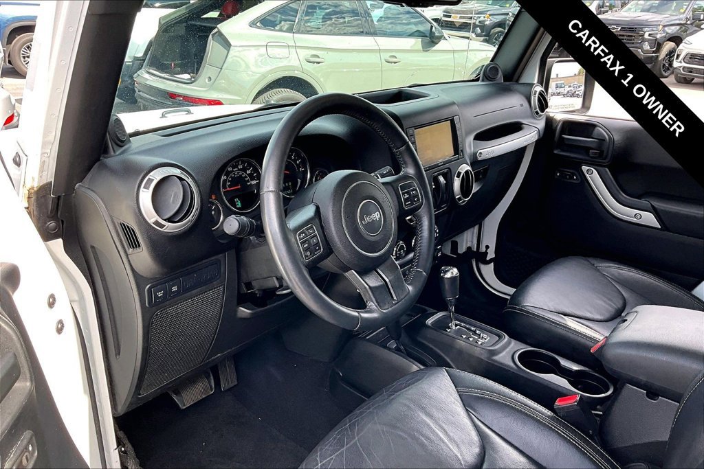 Used 2014 Jeep Wrangler Rubicon w/ Power Convenience Group AWD/4WD image 10