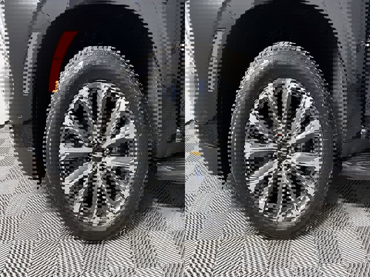 New 2026 Chevrolet Tahoe High Country w/ Sun And Tow Package image 94