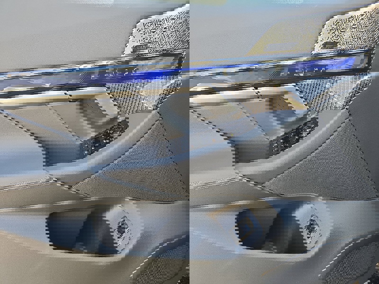 Used 2026 BMW M5 w/ Carbon Package image 14