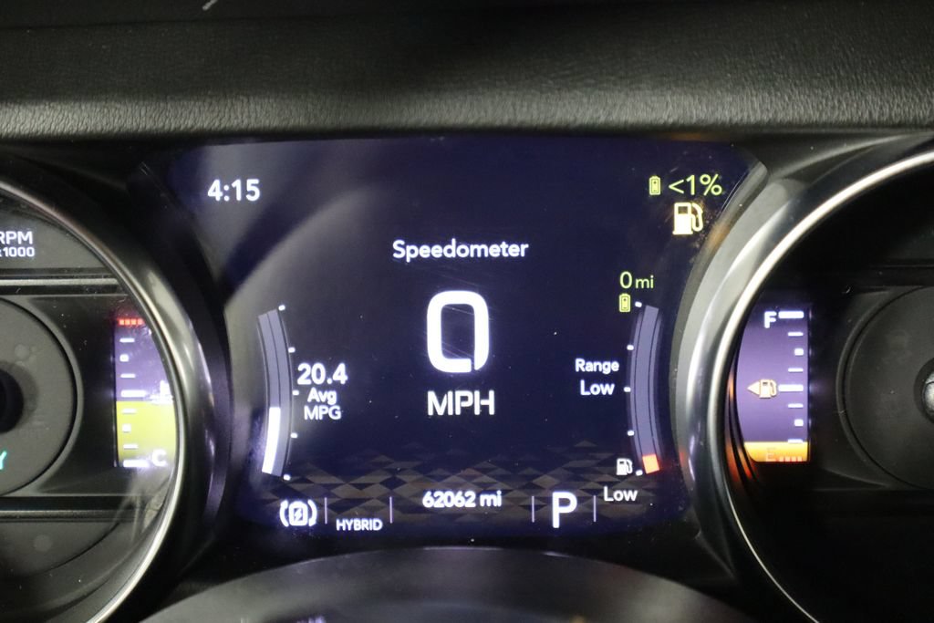 Used 2022 Jeep Wrangler Unlimited Sahara w/ Cold Weather Group AWD/4WD image 39
