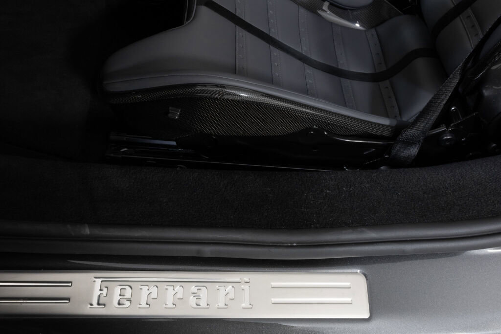 Used 2025 Ferrari 296 GTS image 27