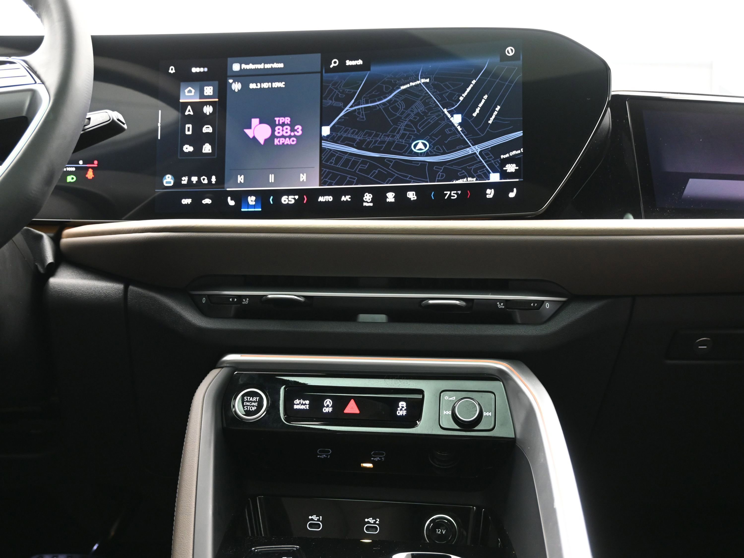 Used 2025 Audi Q5 Prestige image 17