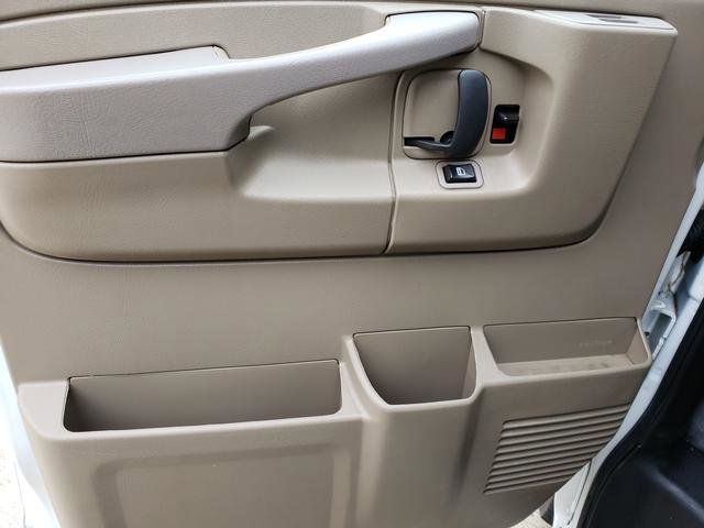 Used 2014 Chevrolet Express 3500 image 13