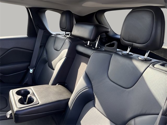 Used 2022 Jeep Cherokee Limited w/ Mopar Interior Package image 22