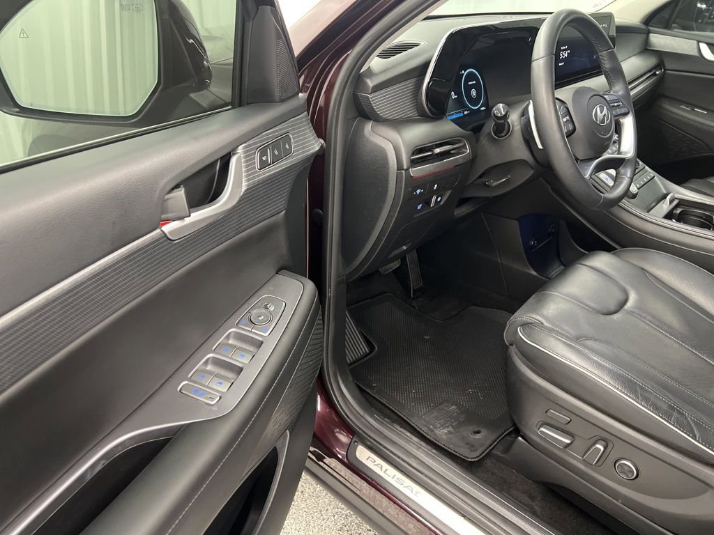 Used 2024 Hyundai Palisade Limited image 19