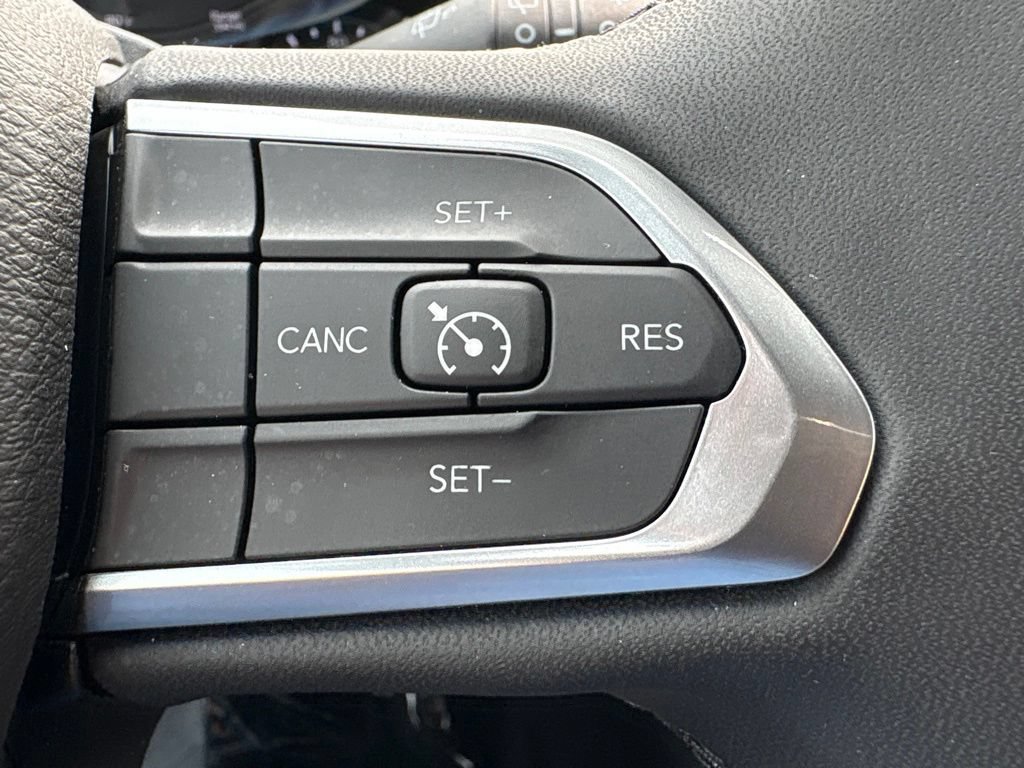 Used 2024 Jeep Compass Latitude AWD/4WD image 22