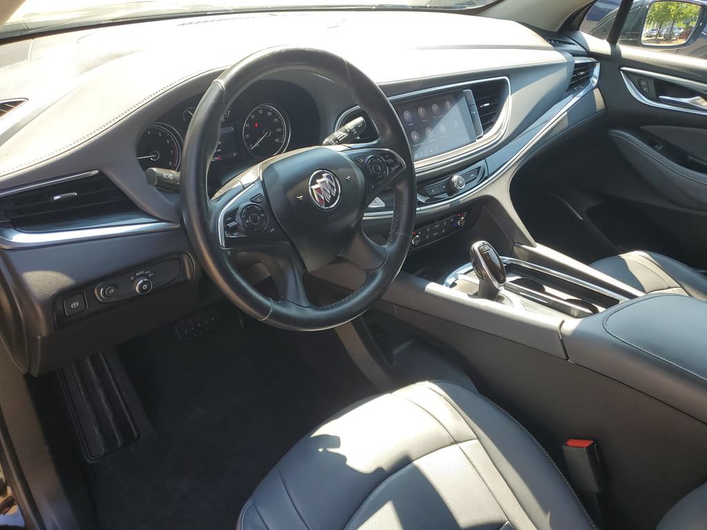 Used 2021 Buick Enclave Essence FWD image 9