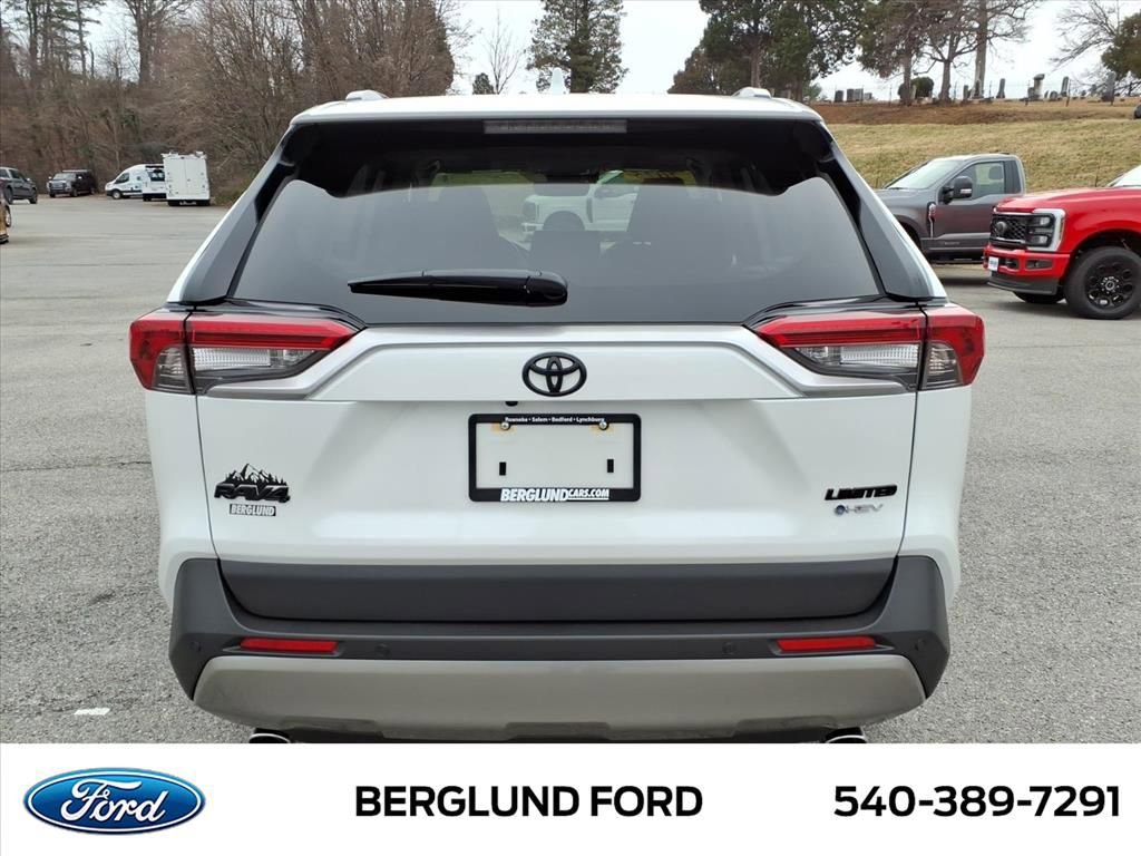 Used 2025 Toyota RAV4 Limited image 6