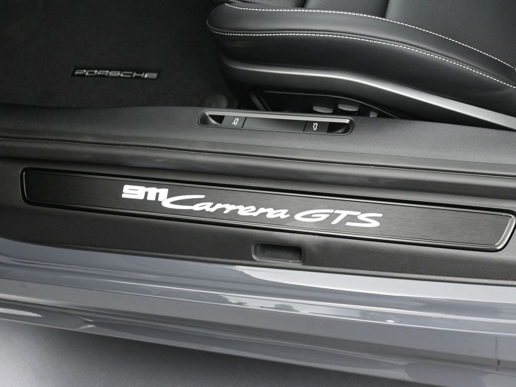 New 2026 Porsche 911 Carrera GTS RWD image 16