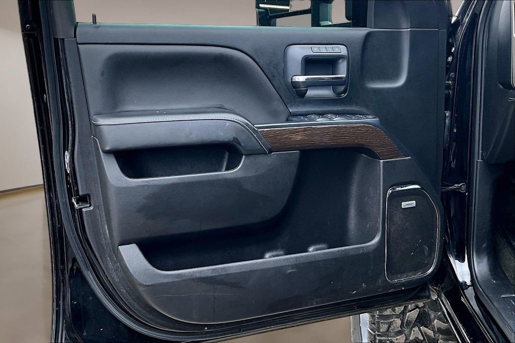 Used 2018 GMC Sierra 2500 Denali w/ Duramax Plus Package image 17