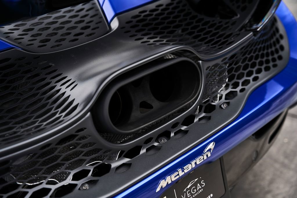 Used 2024 McLaren 750S RWD image 14