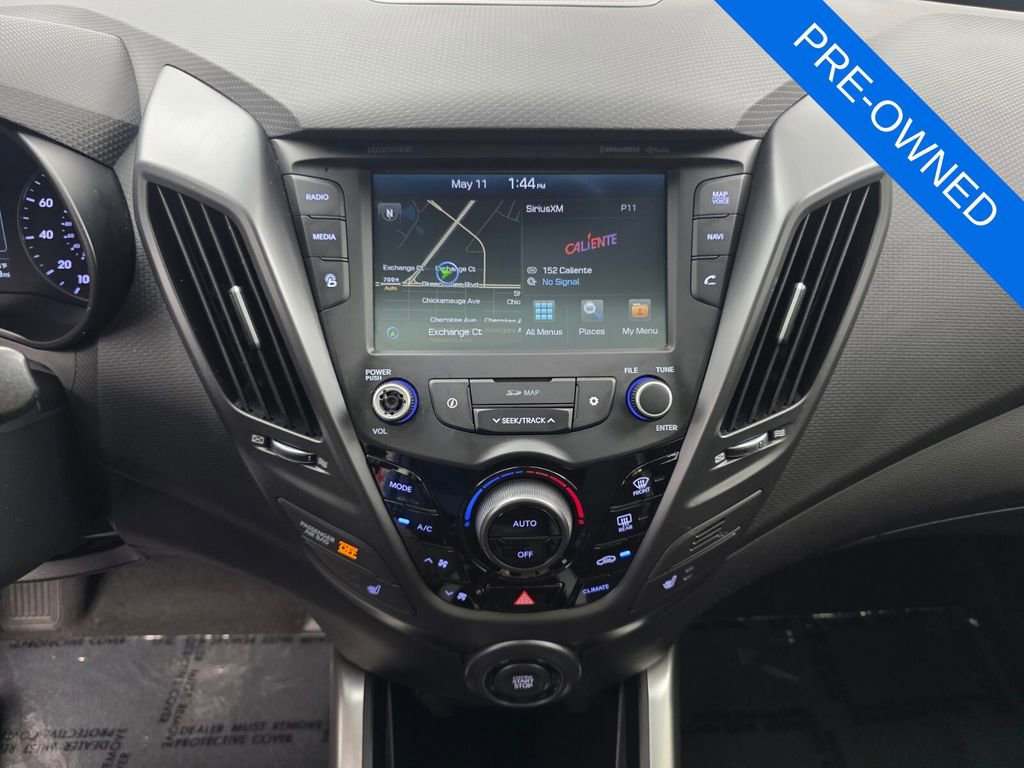 Used 2016 Hyundai Veloster Turbo w/ Option Group 04 FWD image 21