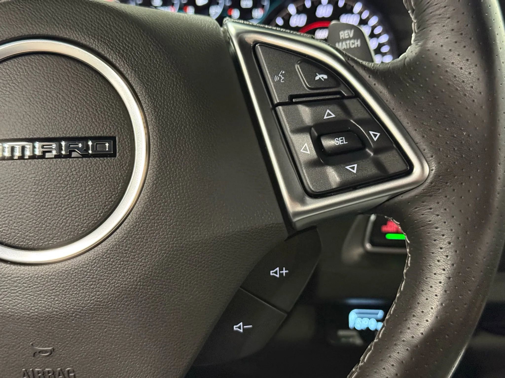 Used 2018 Chevrolet Camaro SS image 25