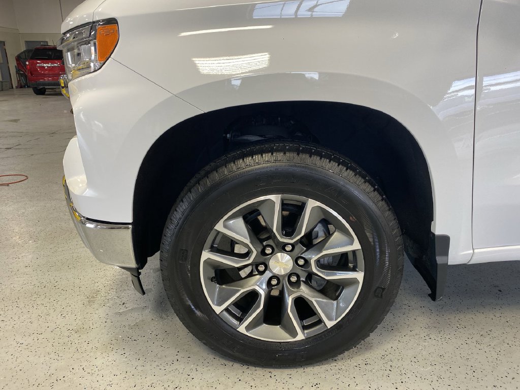 Certified 2024 Chevrolet Silverado 1500 LT AWD/4WD image 41