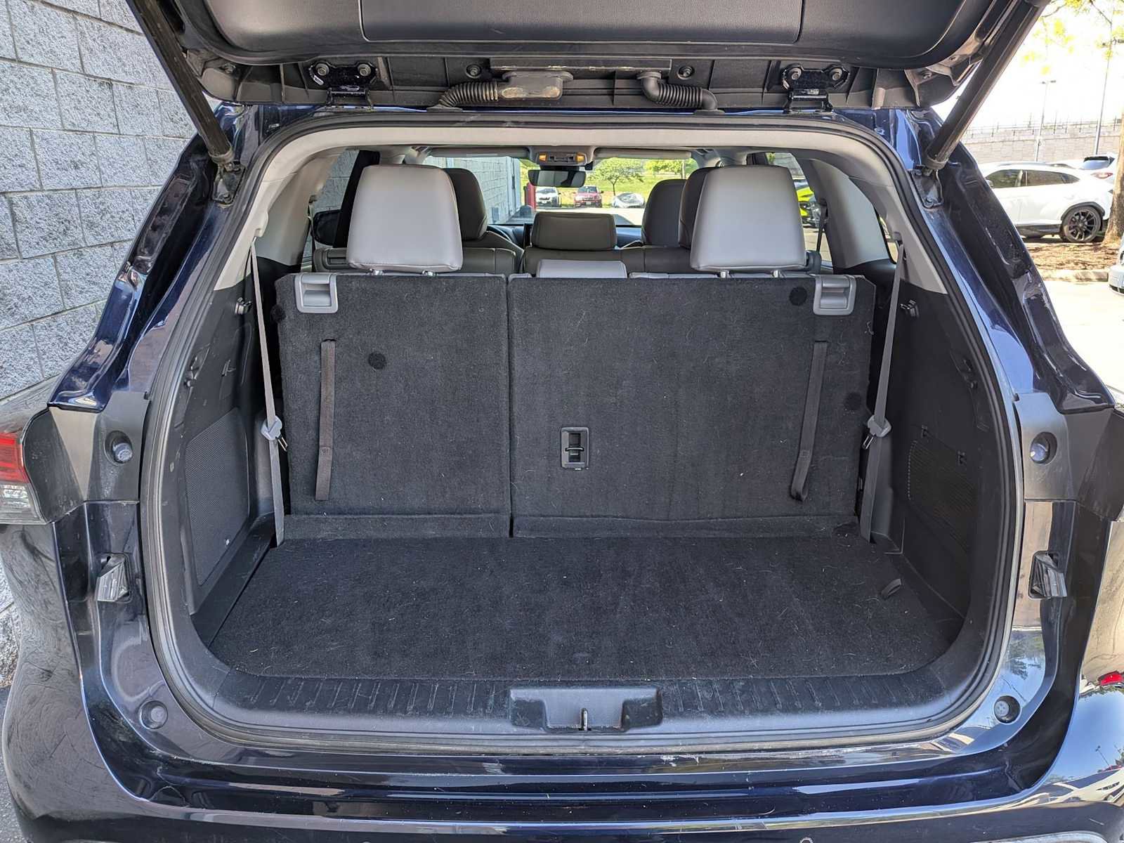 Used 2021 Toyota Highlander Limited image 37