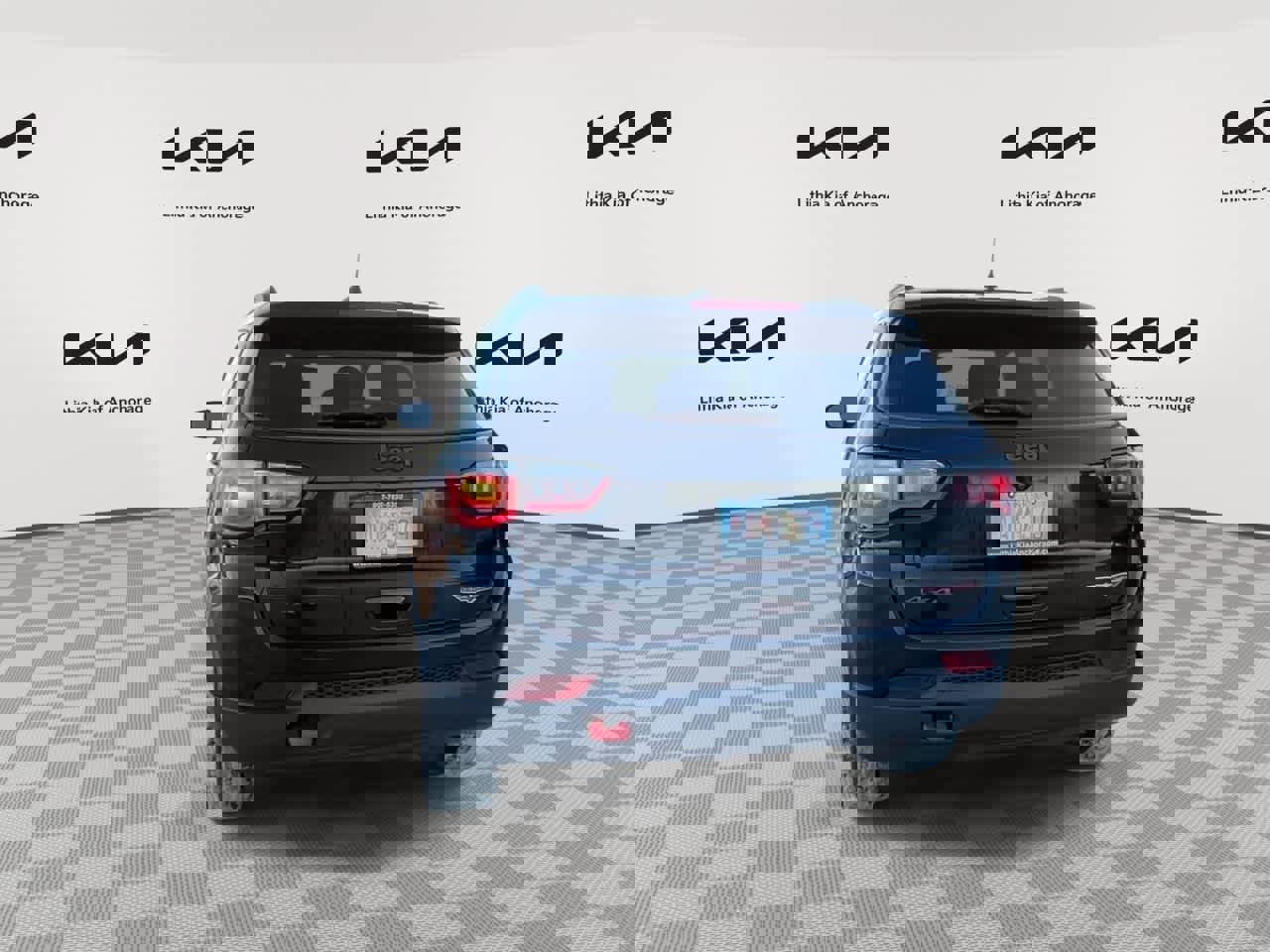 Used 2020 Jeep Compass Trailhawk image 7