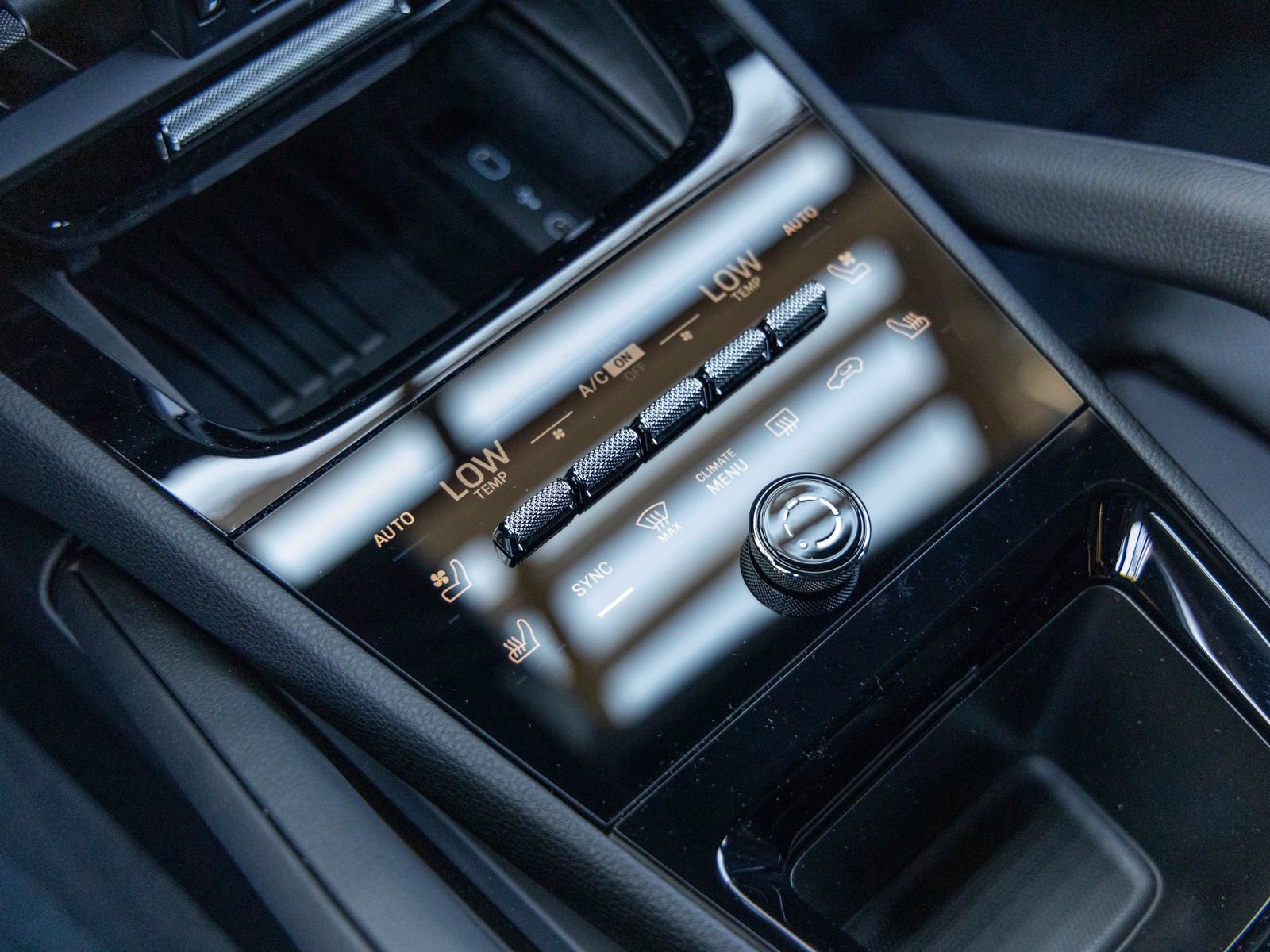 New 2026 Porsche Cayenne Coupe image 37