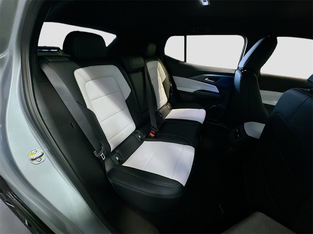 New 2026 Chevrolet Equinox EV LT image 29