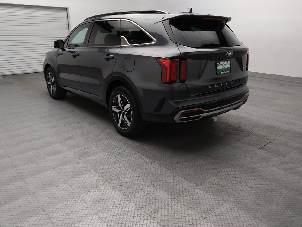 Used 2021 Kia Sorento EX w/ Panoramic Sunroof Package FWD image 5