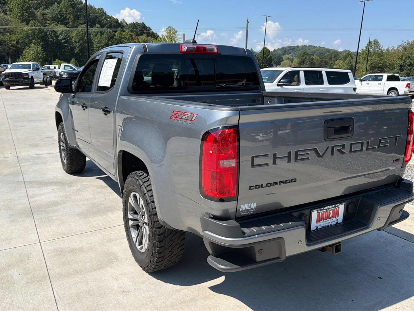 Used 2021 Chevrolet Colorado Z71 AWD/4WD image 5