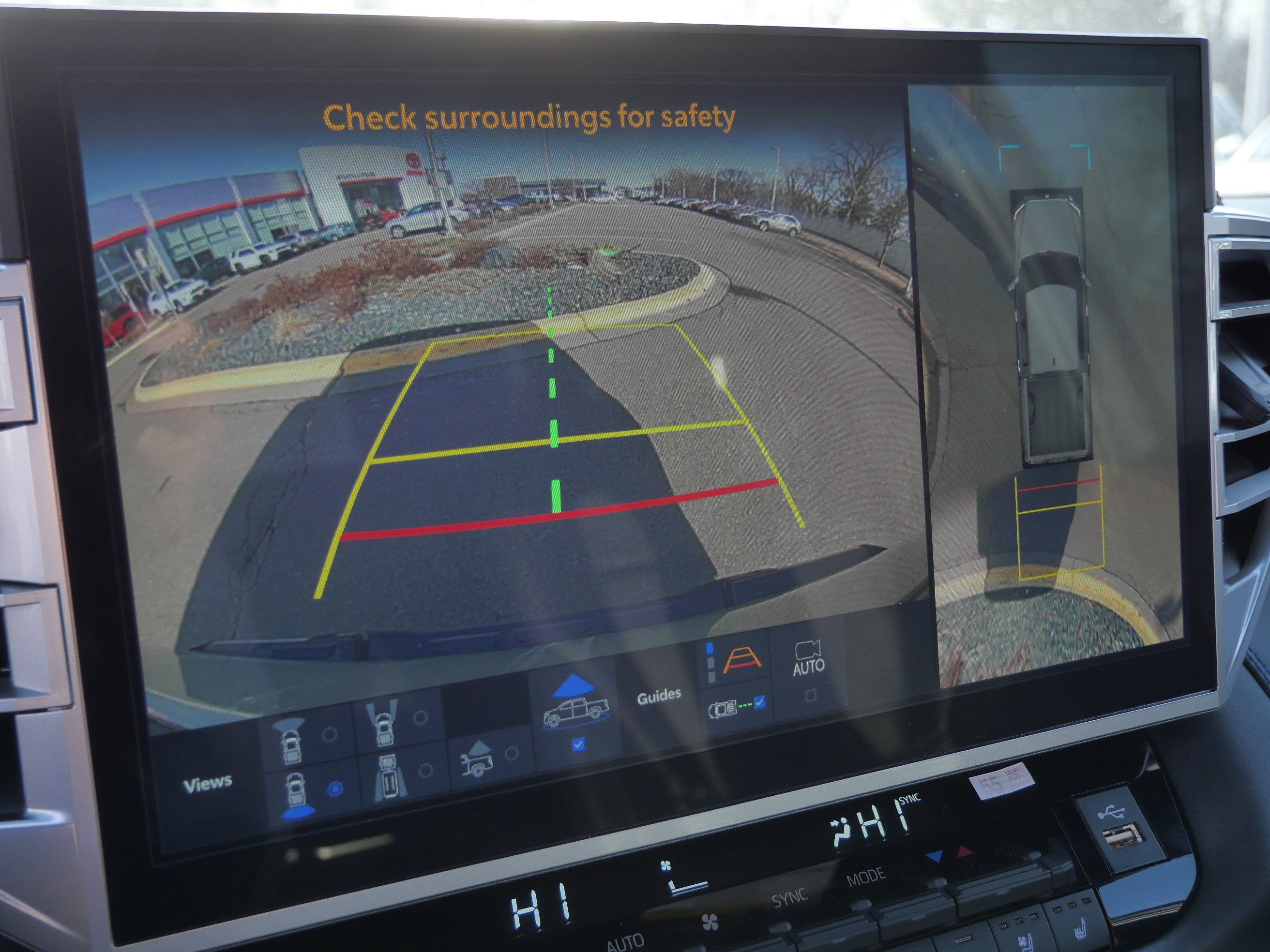 Used 2025 Toyota Tundra Platinum image 32