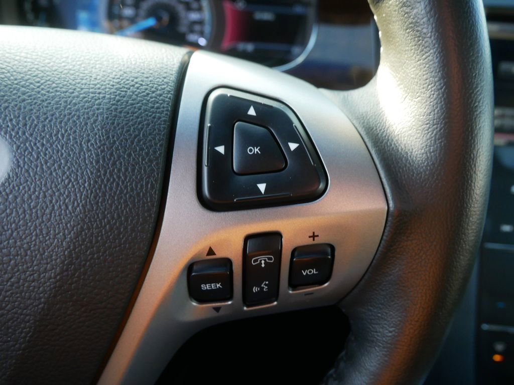 Used 2015 Ford Taurus Limited image 22