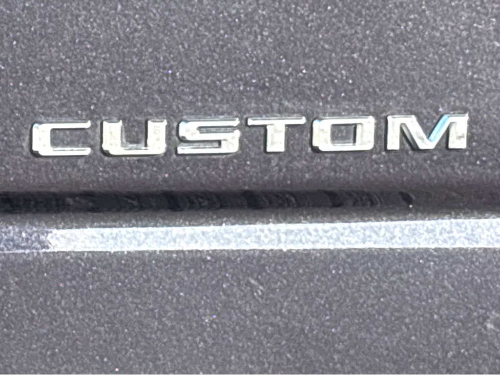 Used 2022 Chevrolet Silverado 1500 Custom image 18