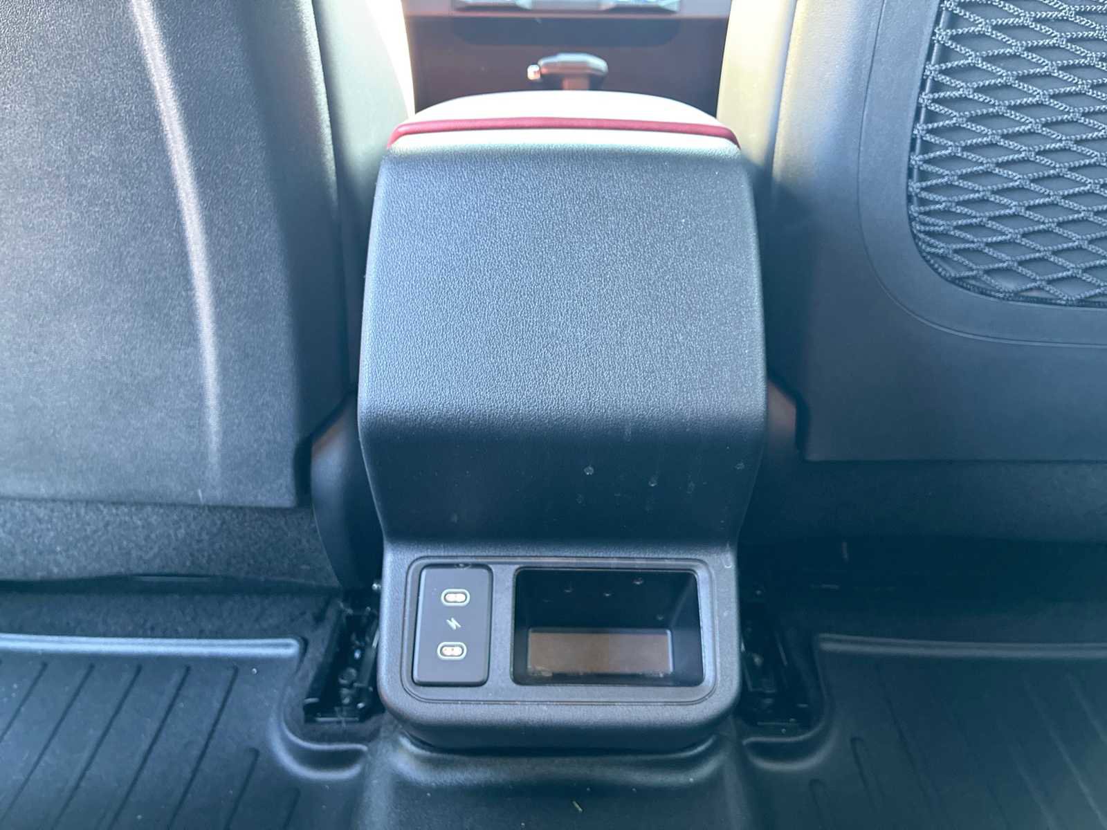 Used 2025 Kia K4 GT-Line w/ GT-Line Premium Package image 23