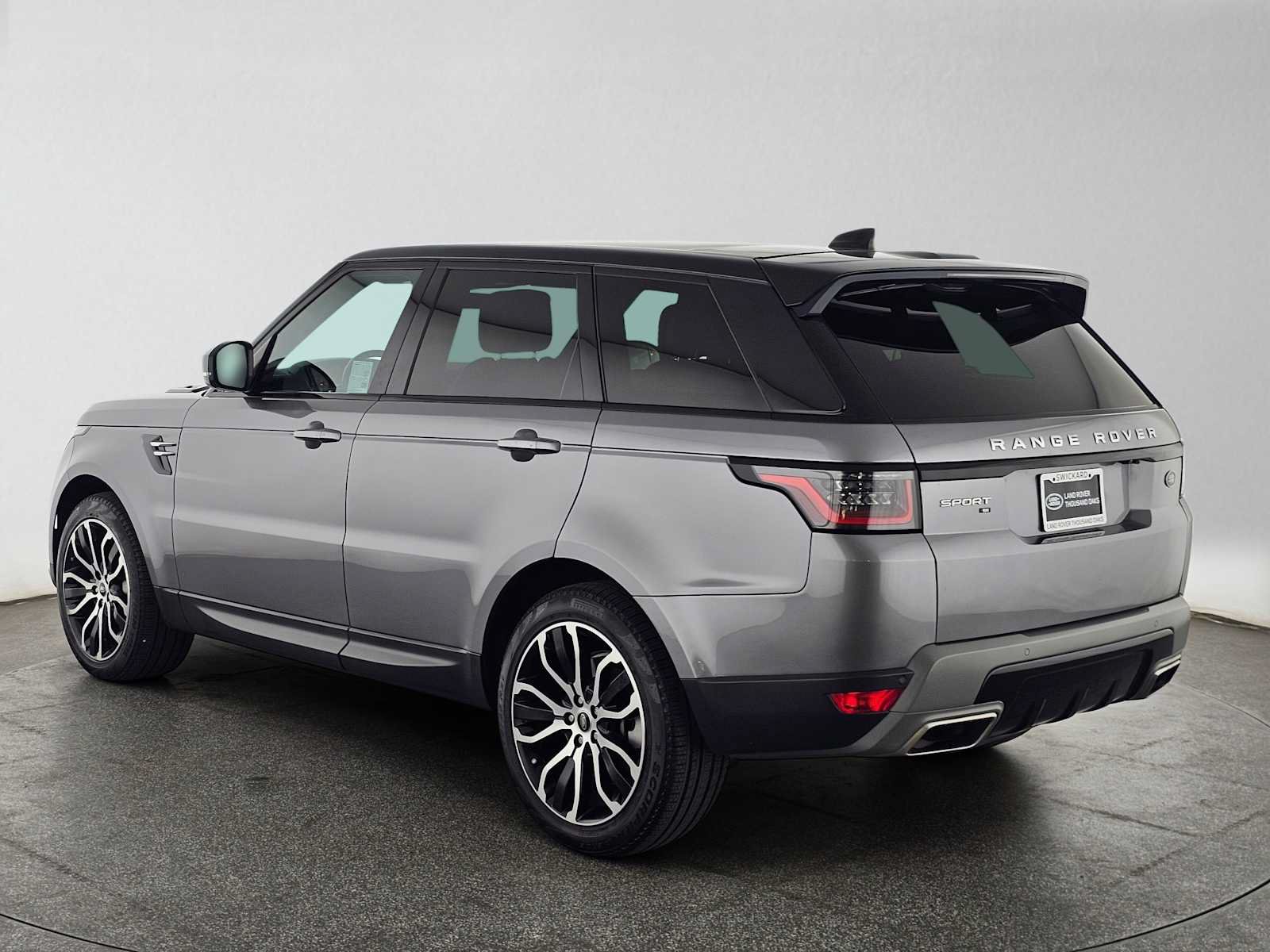 Used 2022 Land Rover Range Rover Sport SE AWD/4WD image 3