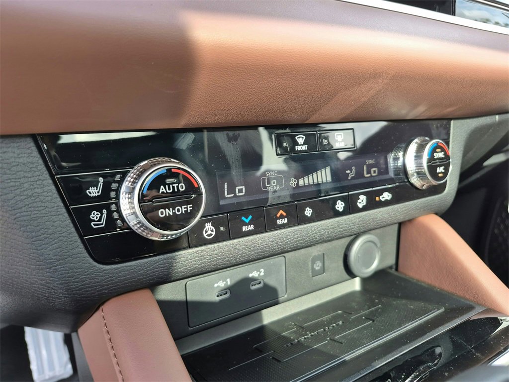 New 2025 Mitsubishi Outlander SEL image 19