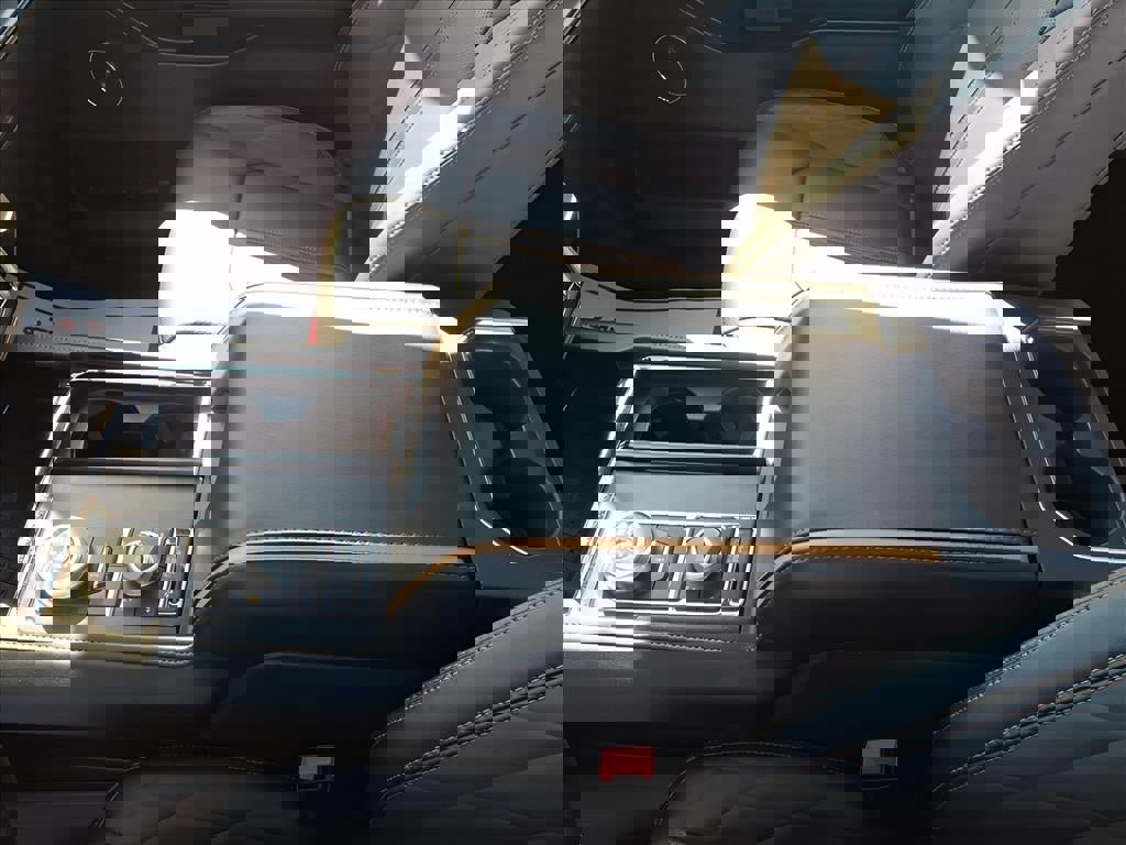 Used 2024 Ford Expedition Max Platinum image 15