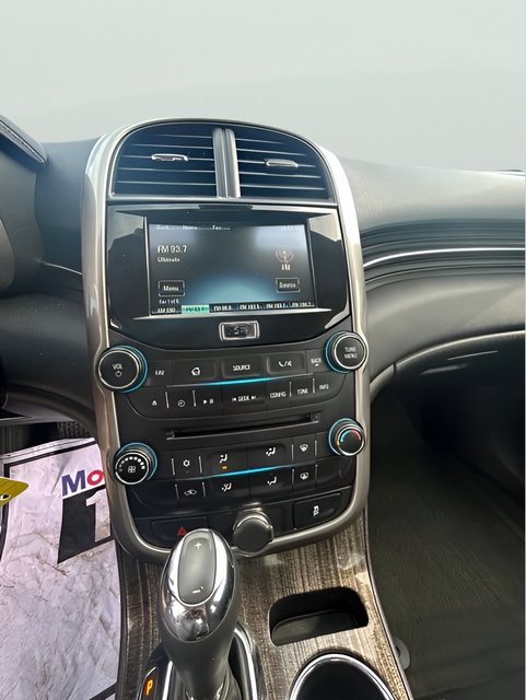 Used 2015 Chevrolet Malibu LT w/ Power Convenience Package FWD image 16