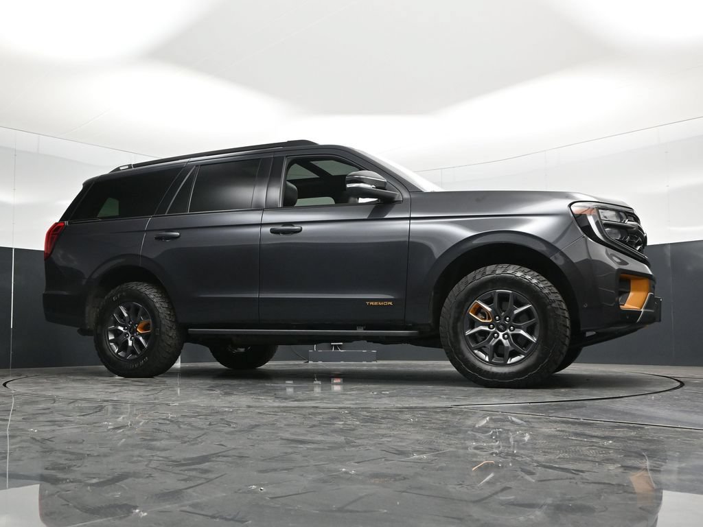 Certified 2025 Ford Expedition Tremor AWD/4WD image 59